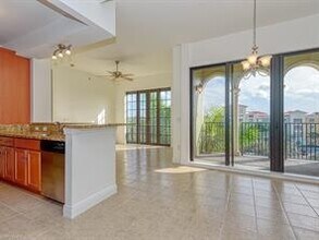 8000 Via Sardinia St-Unit -5301 in Estero, FL - Building Photo - Building Photo