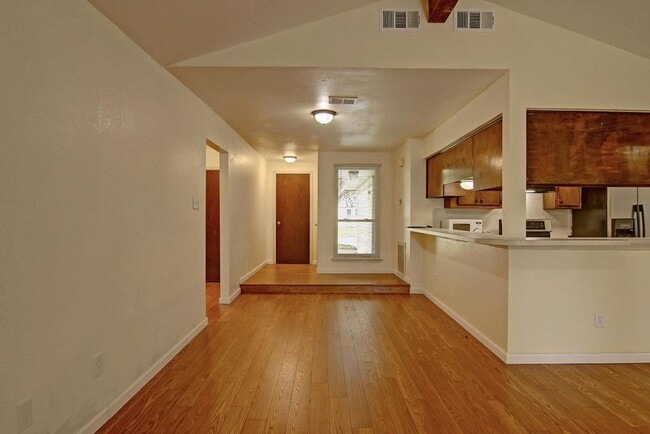 11401 Woodway Creek Dr in Corpus Christi, TX - Building Photo - Building Photo