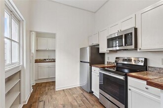 708 Orleans St, Unit 3 in New Orleans, LA - Foto de edificio - Building Photo