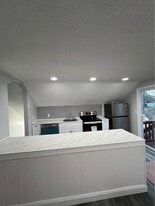 15 Bouchard Ave, Unit 2 in Dracut, MA - Building Photo