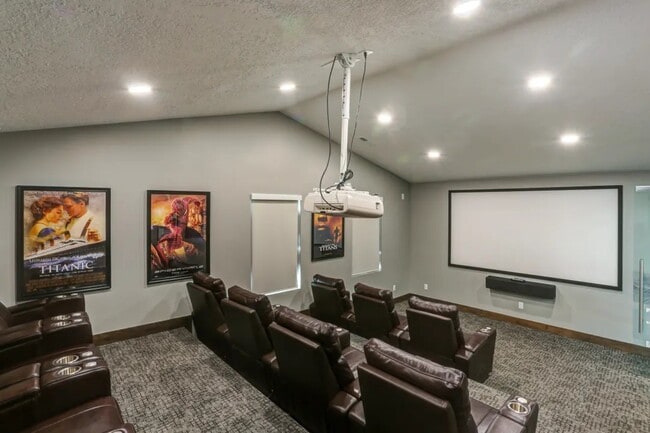 Sterling Pointe Apartments