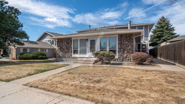 4742 Villa Cir in Colorado Springs, CO - Building Photo - Building Photo