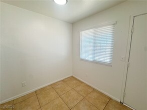 1656 Stevens St in Las Vegas, NV - Building Photo - Building Photo