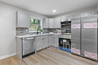 312 Banberry Dr SE in Atlanta, GA - Building Photo - Building Photo