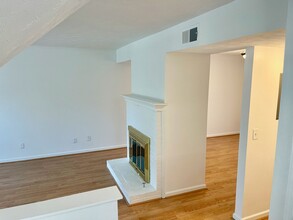 692 Stratford Green in Avondale Estates, GA - Building Photo - Building Photo