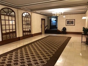 623 Central Ave-Unit -410 in Cedarhurst, NY - Building Photo - Building Photo