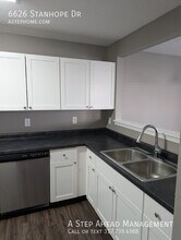 6626 Stanhope Dr in Indianapolis, IN - Building Photo - Building Photo