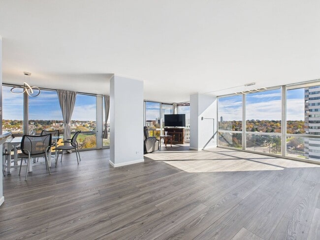 3100 E Cherry Creek S Dr in Denver, CO - Building Photo - Building Photo