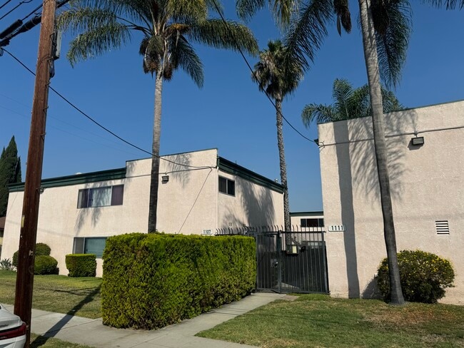 1107 E Tucker St in Compton, CA - Building Photo - Building Photo