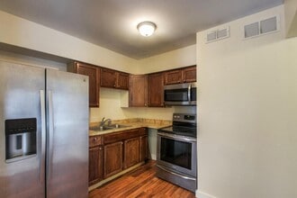 320 Welch Rd, Unit E6 in Nashville, TN - Building Photo - Building Photo