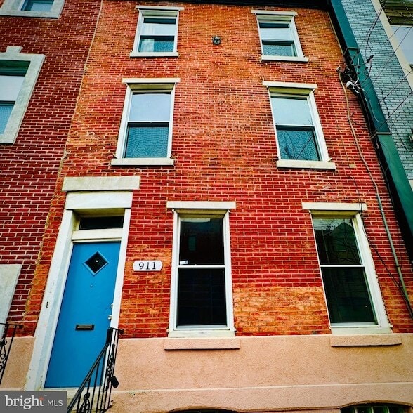 911 S 16th St in Philadelphia, PA - Building Photo - Building Photo