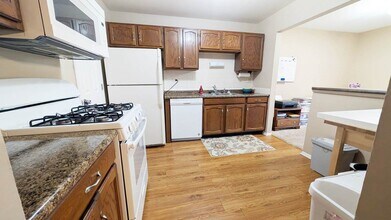 602 Hanover Ct in Schaumburg, IL - Building Photo - Building Photo