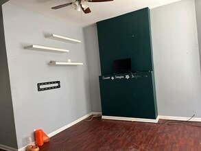 2115 S Central Park Ave, Unit Unit 2 in Chicago, IL - Building Photo - Building Photo