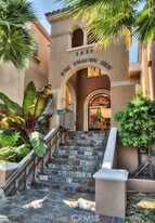 1835 S Barrington Ave in Los Angeles, CA - Building Photo