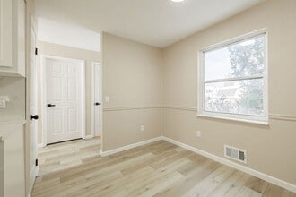 14 Elm St in Bloomfield, NY - Building Photo - Building Photo