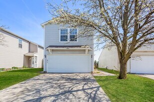 1285 Kenwood Dr in Greenwood, IN - Building Photo