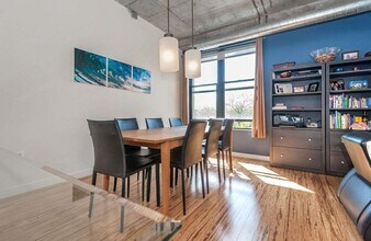 232 Pavonia Ave in Jersey City, NJ - Building Photo - Building Photo