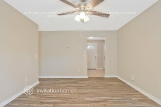 2344 Valley Ave in Kissimmee, FL - Building Photo - Building Photo
