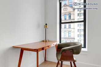 940 1st Ave in New York, NY - Building Photo - Building Photo
