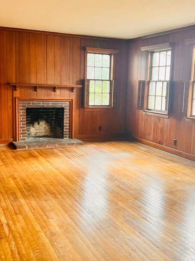 101 Southwood Dr in Columbia, SC - Building Photo - Building Photo