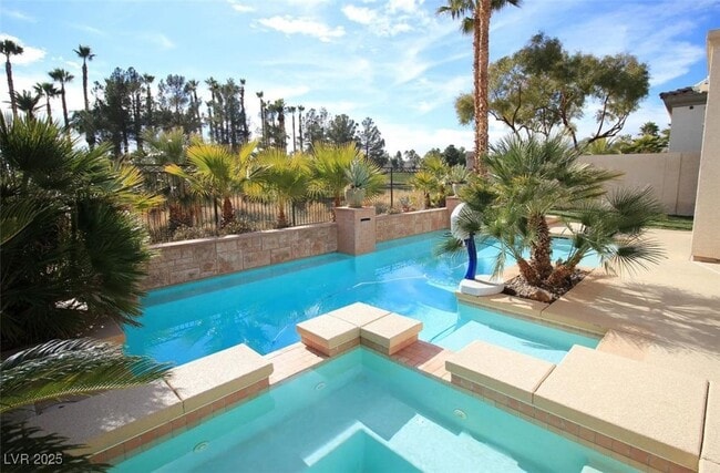 351 Arbor Garden Ave in Las Vegas, NV - Building Photo - Building Photo