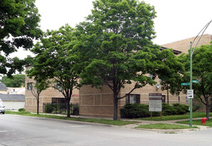 6901 N Bell Ave Apartments