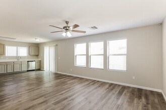 2327 E 35th Ave in Apache Junction, AZ - Building Photo - Building Photo