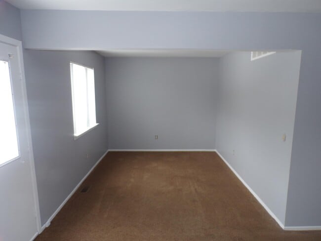 3608 Heritage Pkwy in Dearborn, MI - Building Photo - Building Photo