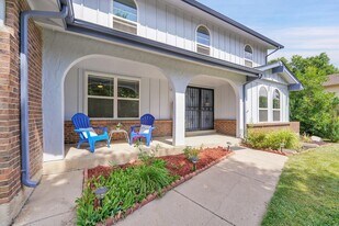 7303 E Mercer Pl in Denver, CO - Building Photo