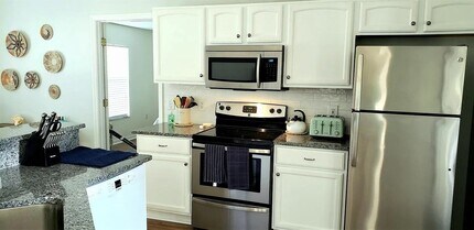 99 Rickenbacker Dr in Palm Coast, FL - Building Photo - Building Photo