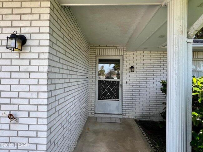 1239 Edna Dr in Port Orange, FL - Building Photo - Building Photo