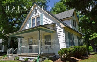 2910 SW 17th St in Topeka, KS - Building Photo