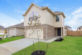 2306 Redlove Dr in San Antonio, TX - Building Photo - Building Photo