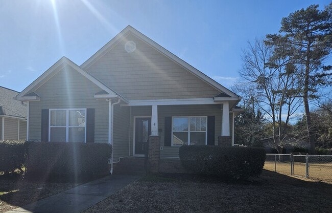 property at 716 Hillcrest Ave