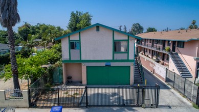 1208 E Golden St in Compton, CA - Building Photo - Building Photo