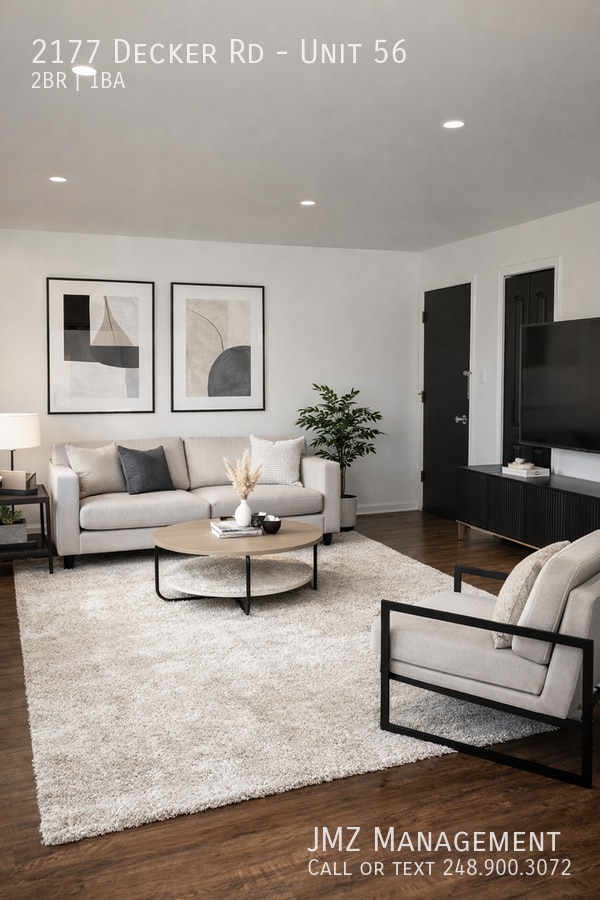 2177 Decker Rd in Walled Lake, MI - Building Photo - Building Photo