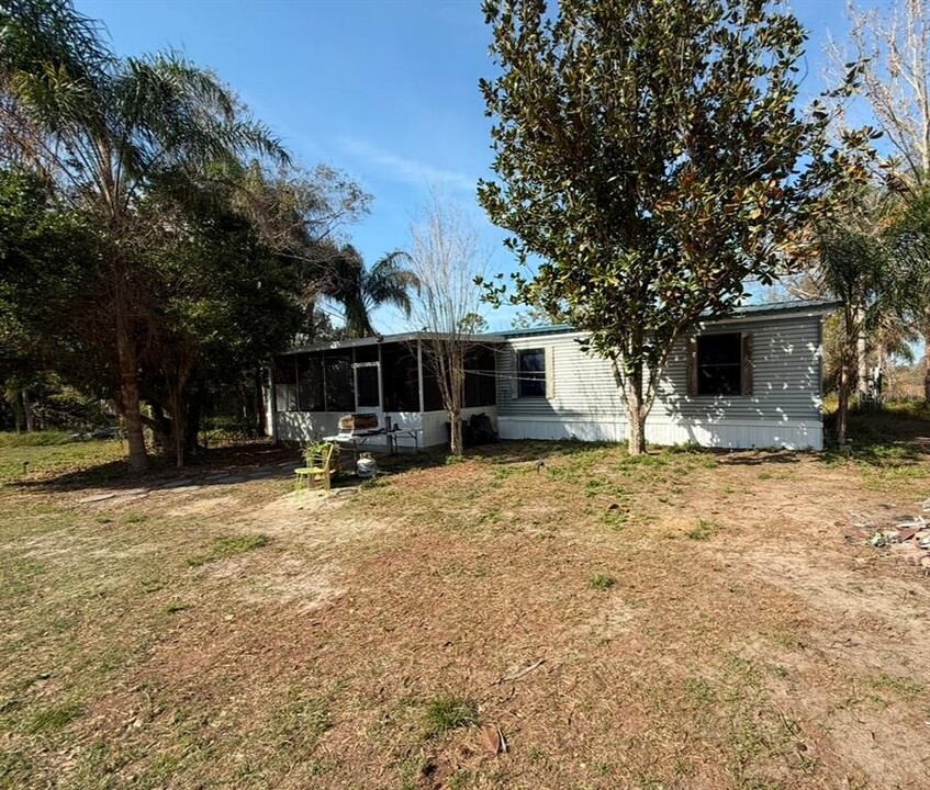 7740 Pretty Lake Rd in Clermont, FL - Building Photo