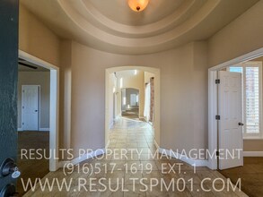 1355 Underwood Ln in Lincoln, CA - Building Photo - Building Photo