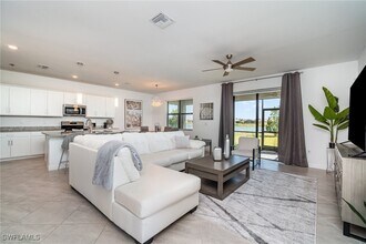 13924 Pine Lodge Ln in Ft. Myers, FL - Building Photo - Building Photo