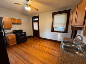 2565 Orland Ave in Cincinnati, OH - Building Photo - Building Photo