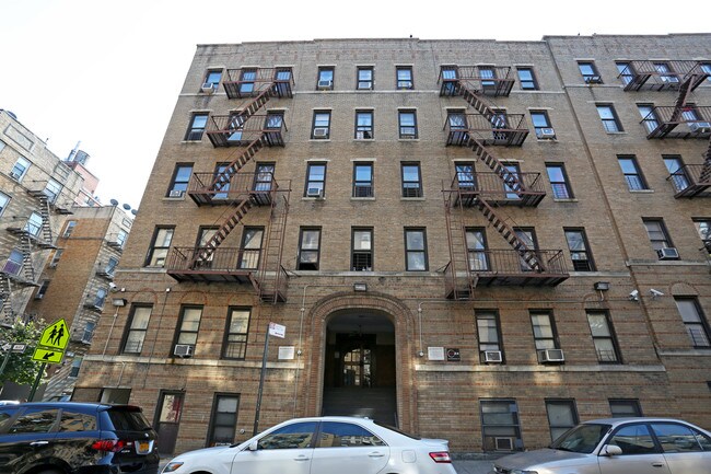 72-74 Ellwood St in New York, NY - Foto de edificio - Building Photo