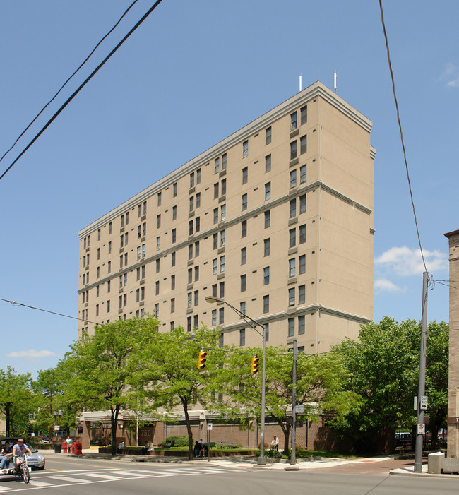 Bollinger Tower in Columbus, OH - Building Photo - Building Photo