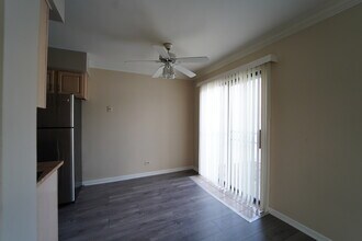 1543 Cornell Pl in Hoffman Estates, IL - Building Photo - Building Photo