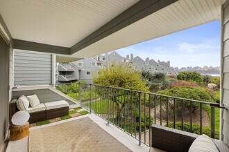 11A Riverview Cir in North Bergen, NJ - Building Photo - Building Photo