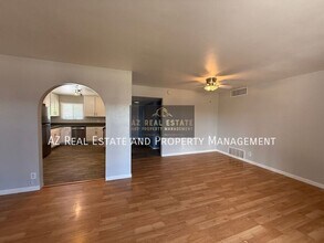 1725 S Farmer Ave in Tempe, AZ - Building Photo - Building Photo