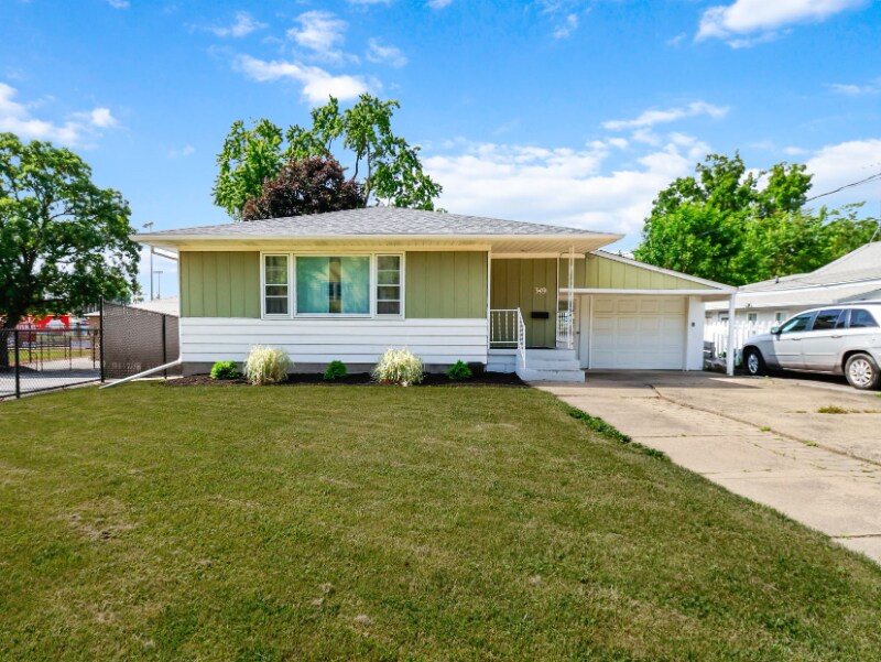 349 W North St in Crown Point, IN - Foto de edificio