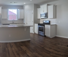 115 Yorkshire Dr in Moncks Corner, SC - Foto de edificio - Building Photo