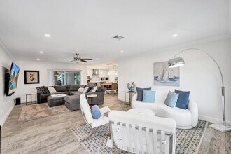 2710 NE 5th St, Unit 68 in Pompano Beach, FL - Building Photo - Building Photo