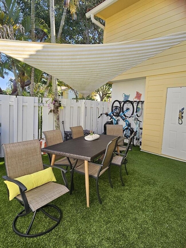 property at 226 Seabreeze Cir