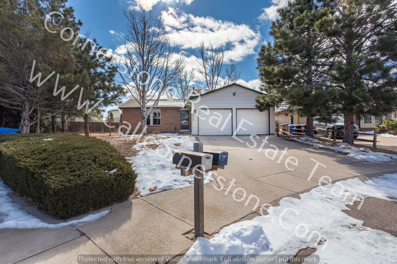 7715 Chateau Ct in Colorado Springs, CO - Building Photo